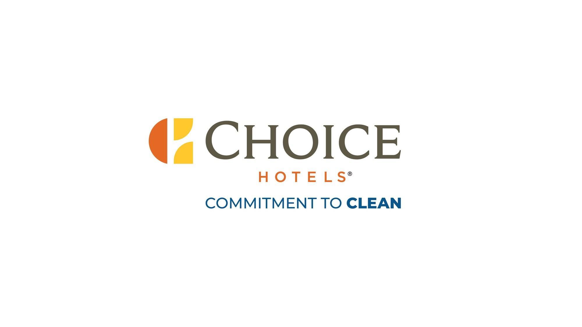 Quality Inn & Suites Vandalia Near I-70 And Hwy 51 Εξωτερικό φωτογραφία