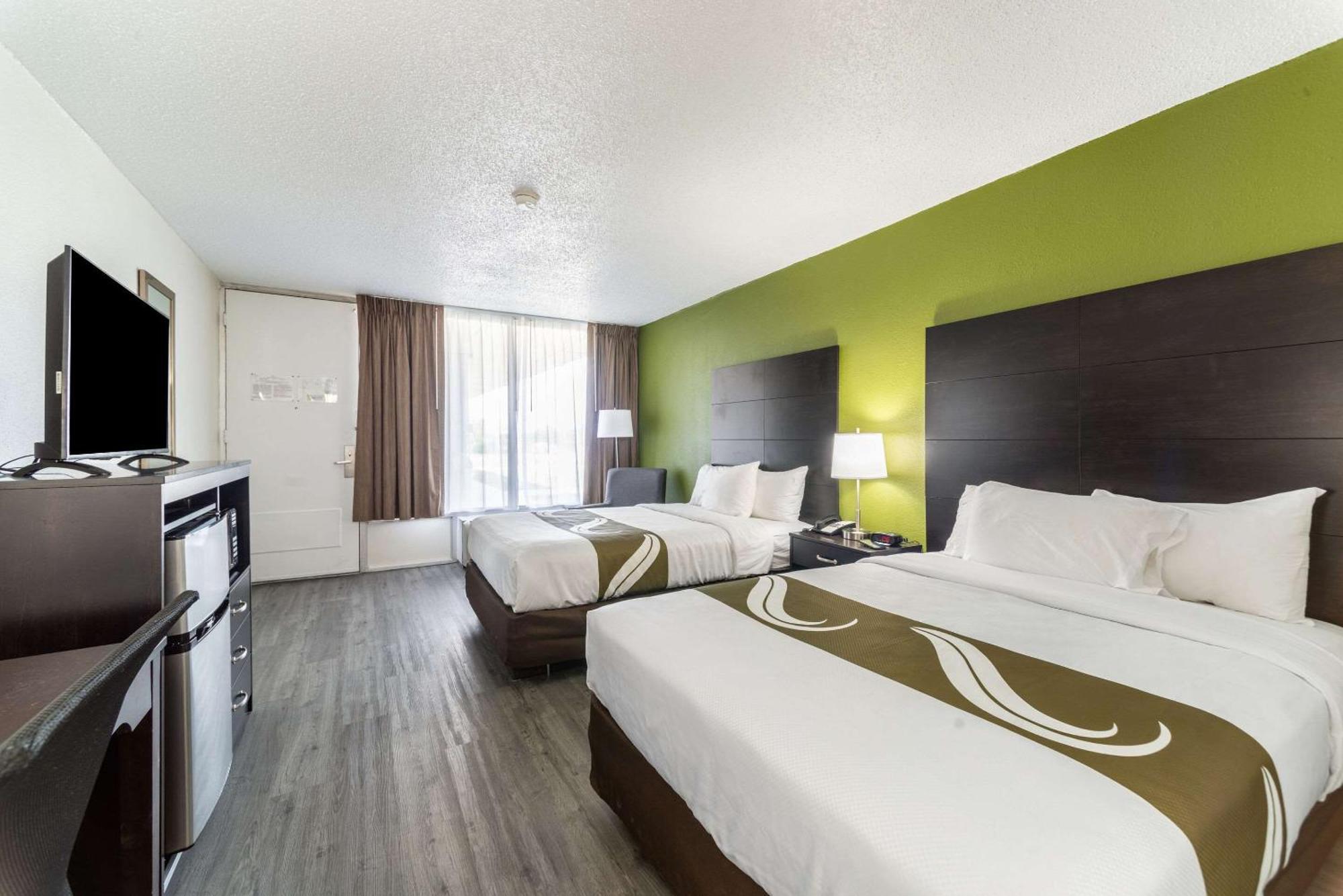 Quality Inn & Suites Vandalia Near I-70 And Hwy 51 Εξωτερικό φωτογραφία