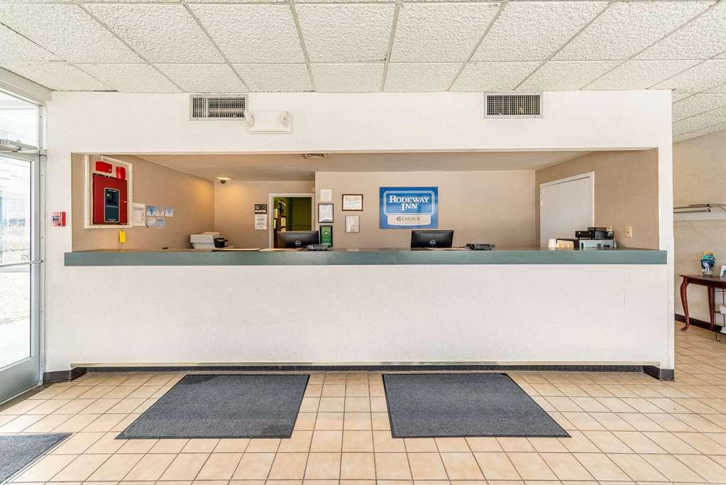 Quality Inn & Suites Vandalia Near I-70 And Hwy 51 Εσωτερικό φωτογραφία