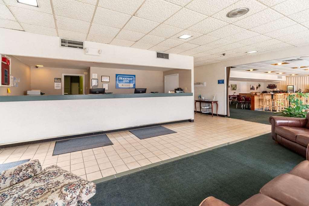 Quality Inn & Suites Vandalia Near I-70 And Hwy 51 Εσωτερικό φωτογραφία