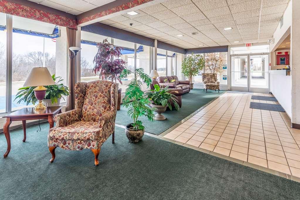 Quality Inn & Suites Vandalia Near I-70 And Hwy 51 Εσωτερικό φωτογραφία